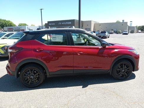 New 2024 Nissan Kicks SV w/ Interior Electronics Package image 8