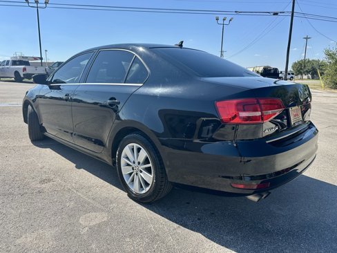 Used 2015 Volkswagen Jetta SE image 3