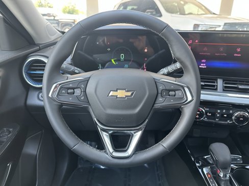 New 2025 Chevrolet Trax LT w/ Driver Confidence Package image 18
