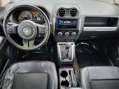 Used 2014 Jeep Compass Latitude image 15