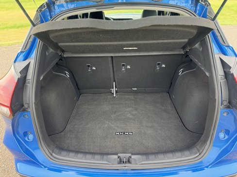 Used 2023 Nissan Kicks SR w/ SR Premium Package image 7