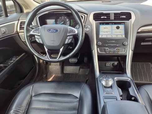 Used 2019 Ford Fusion SEL image 4