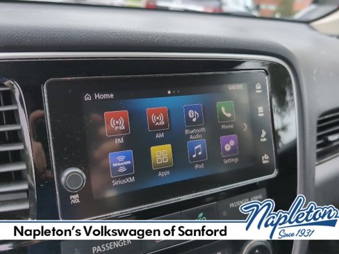 Used 2018 Mitsubishi Outlander SEL image 11