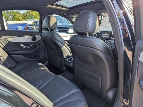 Used 2018 Mercedes-Benz C 300 4MATIC Sedan image 18
