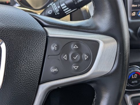 Used 2024 GMC Terrain SLT image 24