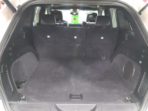 Used 2019 Jeep Grand Cherokee Altitude image 18