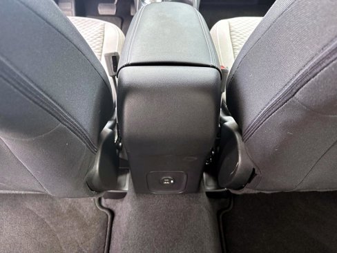 Used 2021 Ford Escape SE image 17