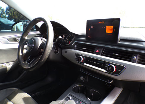 Used 2017 Audi A4 2.0T Premium image 23