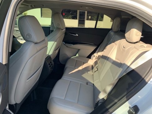 Used 2019 Cadillac XT4 Premium Luxury image 11