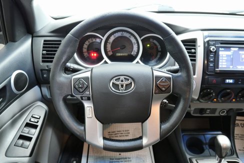 Used 2014 Toyota Tacoma 4x4 Double Cab image 23
