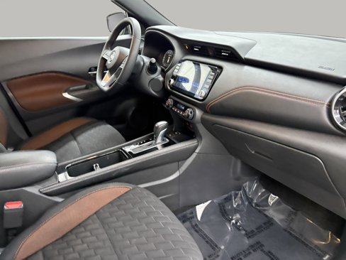 Used 2021 Nissan Kicks SR w/ Interior Electronics Package image 19