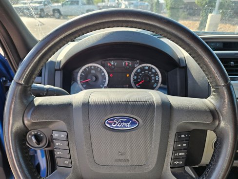 Used 2011 Ford Escape XLT w/ 202A Rapid Spec Order Code image 21