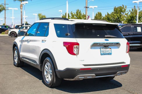 Used 2022 Ford Explorer XLT w/ Equipment Group 202A image 8