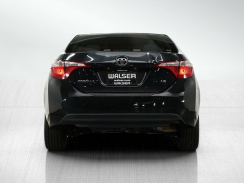 Used 2016 Toyota Corolla LE image 4