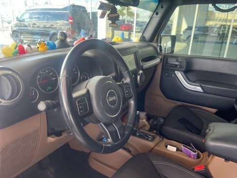 Used 2013 Jeep Wrangler Unlimited Sahara image 10