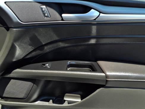 Used 2014 Ford Fusion Energi Titanium image 24