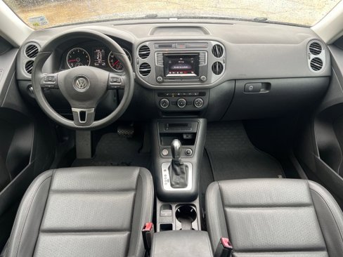 Used 2016 Volkswagen Tiguan S image 21