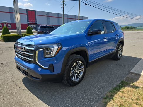 Used 2025 GMC Terrain Elevation image 8