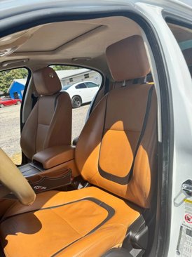 Used 2015 Jaguar XF Portfolio image 8