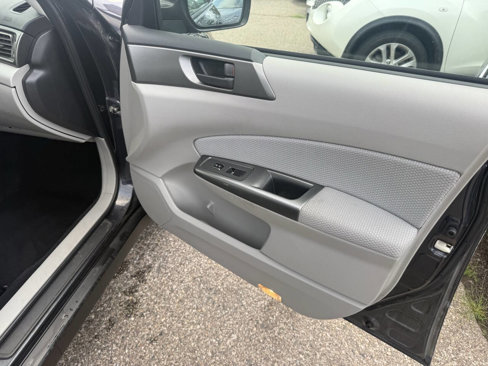 Used 2011 Subaru Forester 2.5X w/ Alloy Wheel Value Pkg image 9