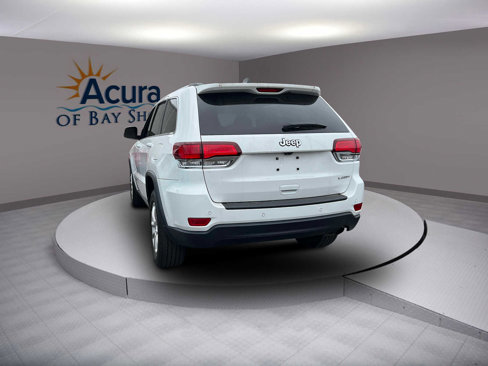 Used 2021 Jeep Grand Cherokee Laredo w/ Security & Convenience Group image 2