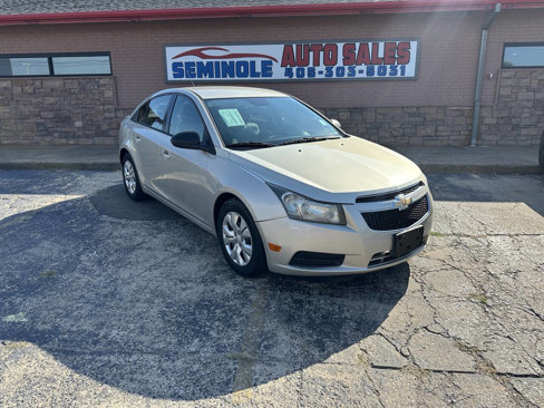 Used 2014 Chevrolet Cruze LS image 2