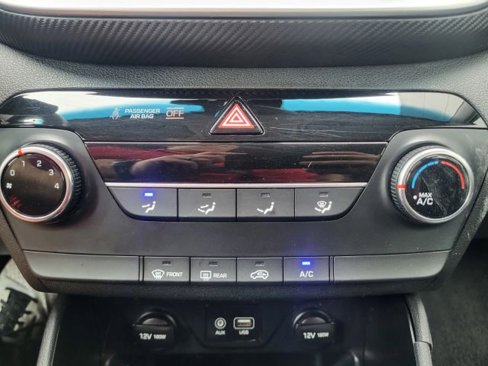 Used 2019 Hyundai Tucson SE image 33