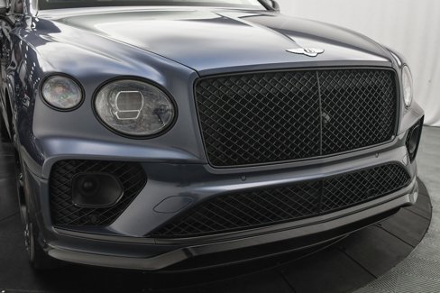 Used 2022 Bentley Bentayga image 27