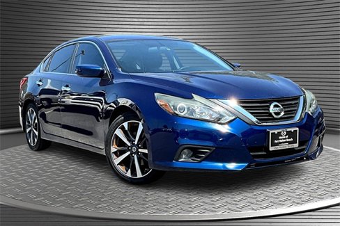 Used 2016 Nissan Altima 2.5 SR image 3