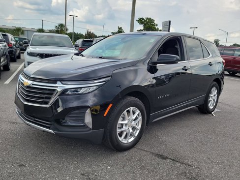 Used 2024 Chevrolet Equinox LT image 2