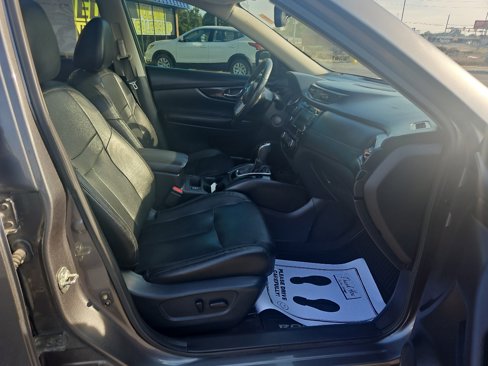 Used 2020 Nissan Rogue SL w/ Premium Package image 10