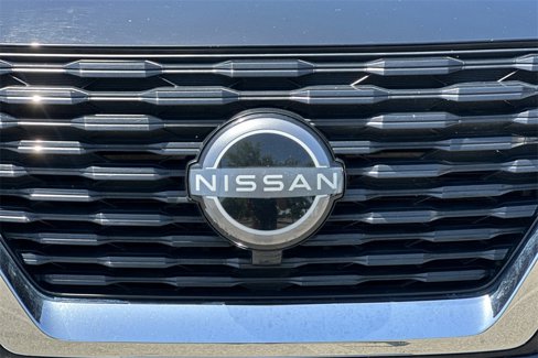 Used 2023 Nissan Rogue SV image 7