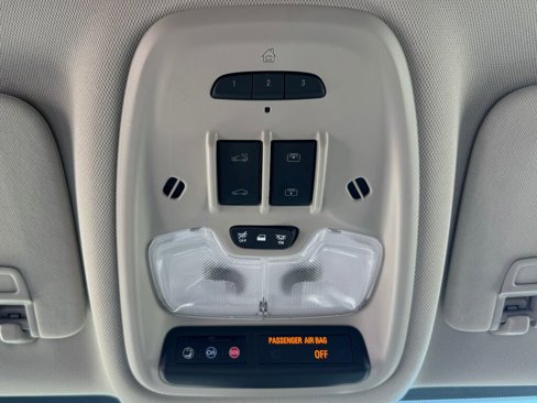 Used 2021 Buick Encore GX Essence w/ Advanced Technology Package image 29