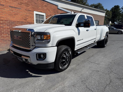 Used 2019 GMC Sierra 3500 Denali w/ Duramax Plus Package image 1