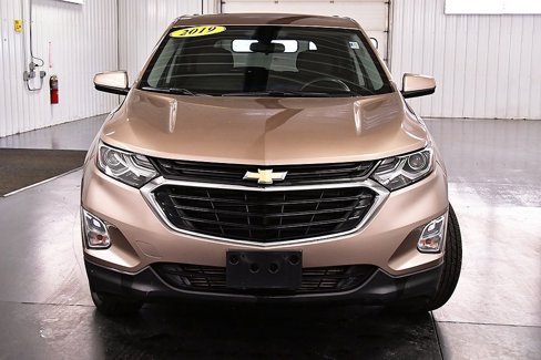 Used 2019 Chevrolet Equinox LT image 2