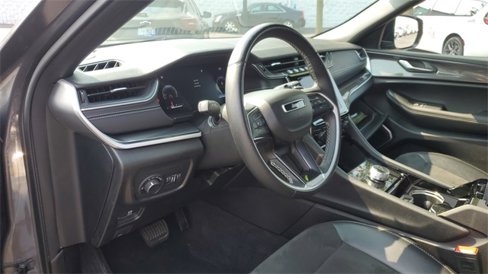Certified 2021 Jeep Grand Cherokee L Laredo image 7