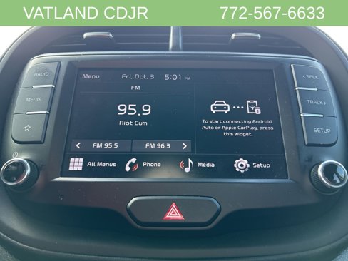 Used 2023 Kia Soul LX w/ LX Technology Package image 21