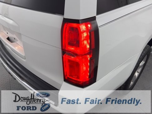 Used 2015 Chevrolet Suburban LTZ image 13