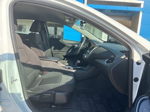 Used 2024 Chevrolet Malibu LT image 13