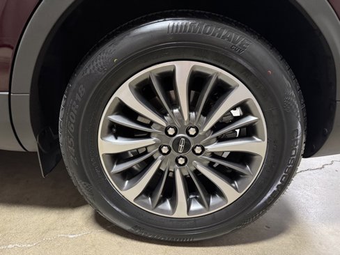 Used 2022 Lincoln Nautilus Reserve image 39
