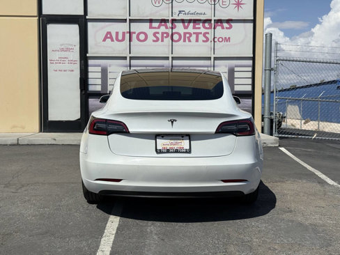 Used 2020 Tesla Model 3 Standard Range Plus image 8