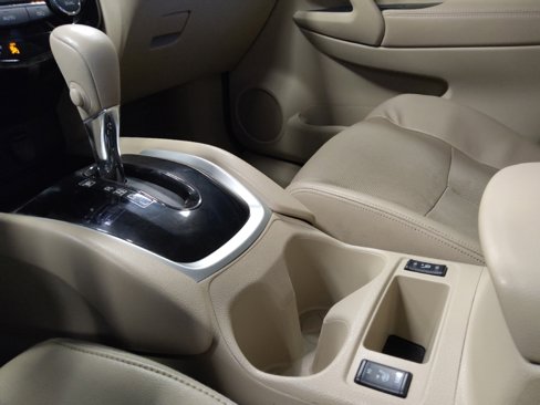 Used 2015 Nissan Rogue SL w/ SL Premium Package image 26