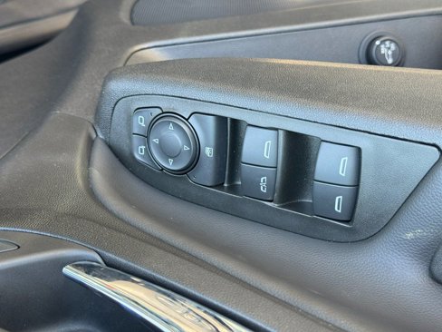 Used 2022 Chevrolet Equinox LT image 16