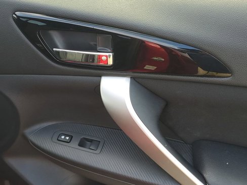 Used 2018 Mitsubishi Eclipse Cross SEL image 43