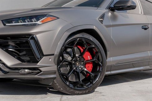 Used 2023 Lamborghini Urus Performante image 23