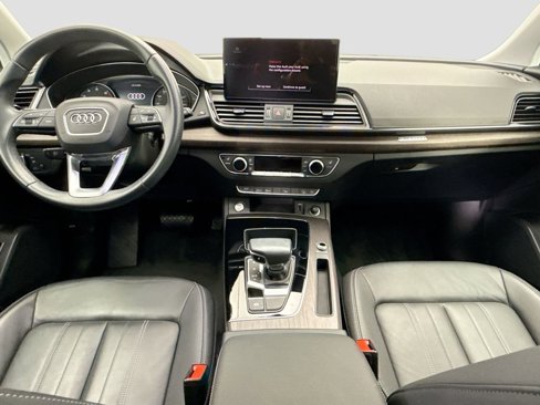 Used 2023 Audi Q5 2.0T Premium w/ Convenience Package image 13