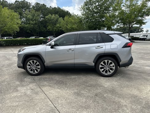 Used 2021 Toyota RAV4 Limited image 4