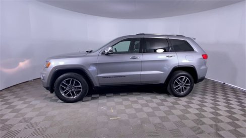 Used 2019 Jeep Grand Cherokee Limited image 4