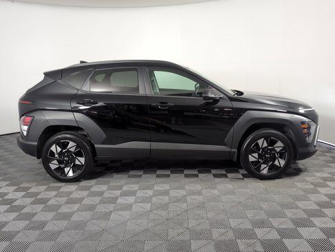 Used 2024 Hyundai Kona SEL image 11