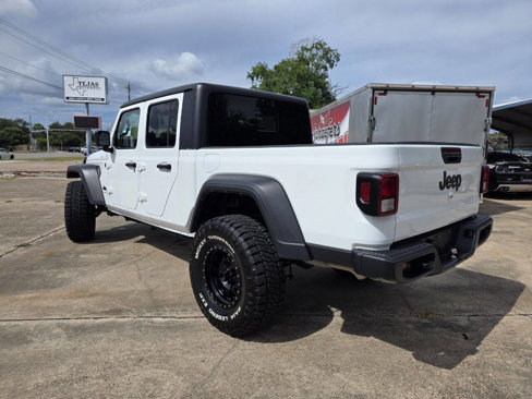 Used 2023 Jeep Gladiator Sport image 7